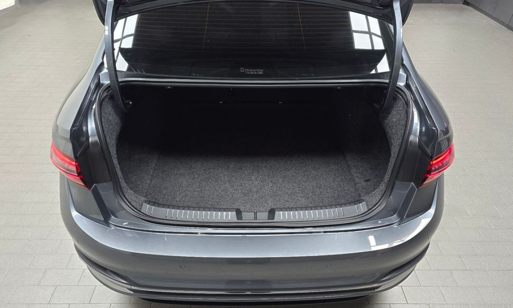 Volkswagen Jetta 1.5 TSI Prestige, 2023