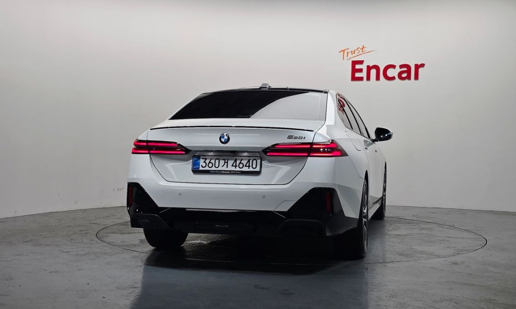 BMW 5-Series 520i Special Edition, 2026