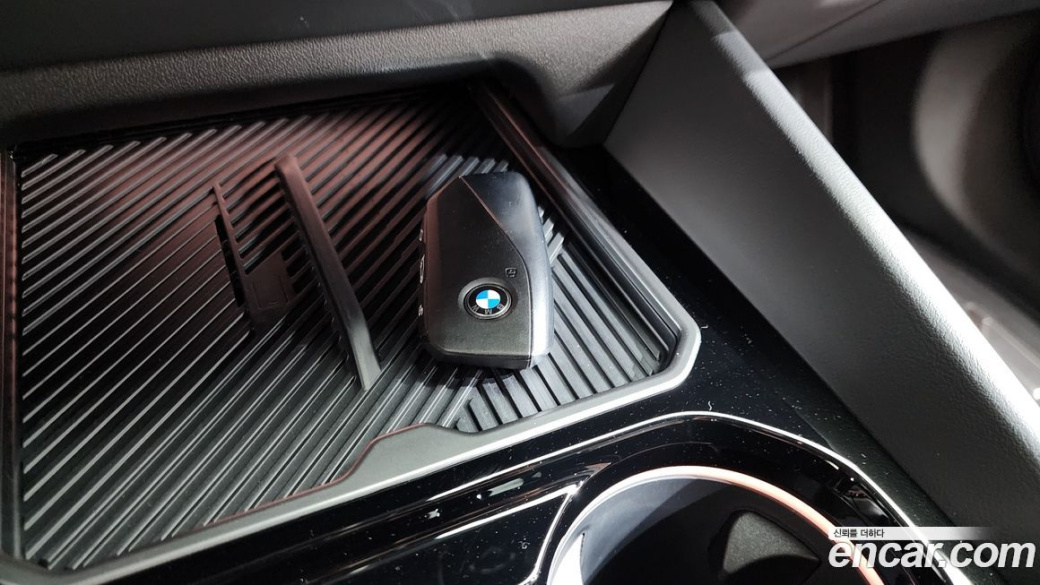 BMW 5-Series 530i xDrive M Sport, 2025