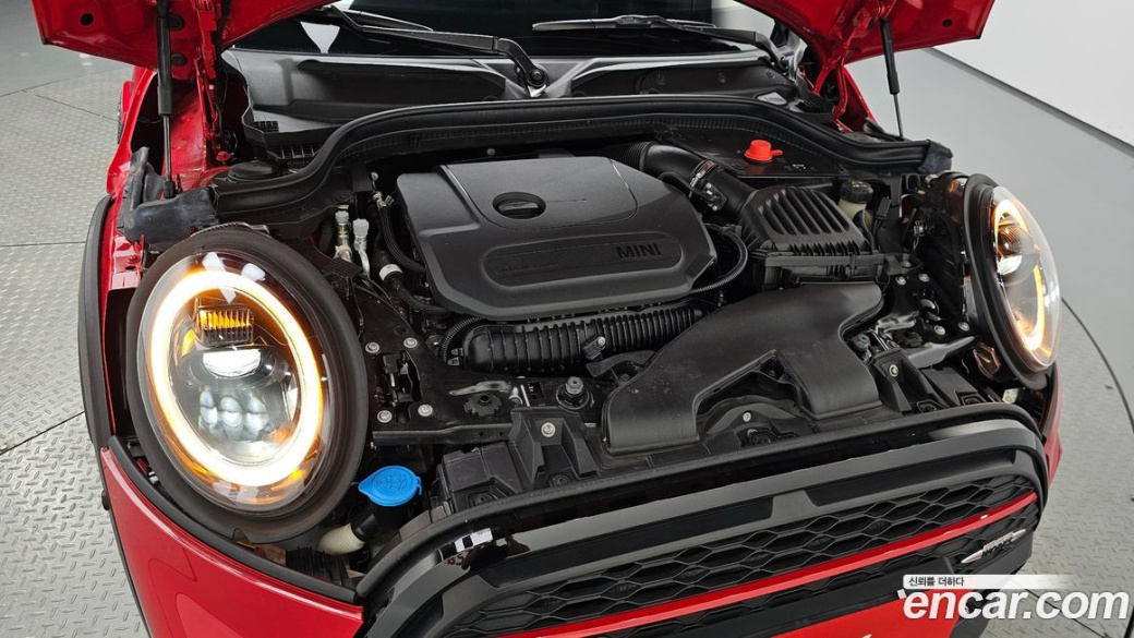 Mini Cooper JCW, 2024