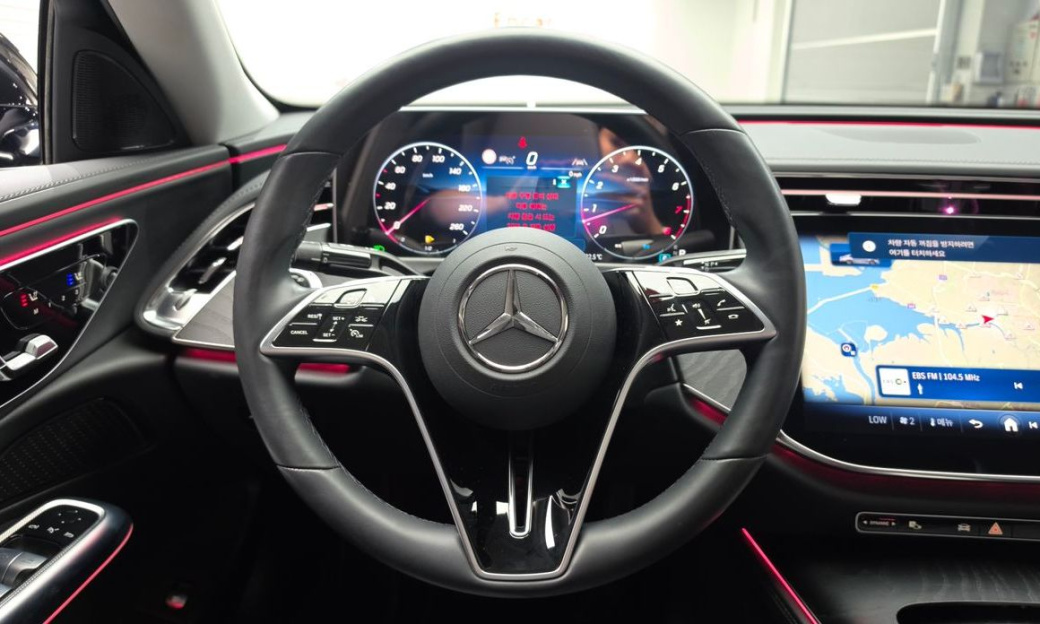 Mercedes-Benz E-Class E200 Avantgarde, 2024