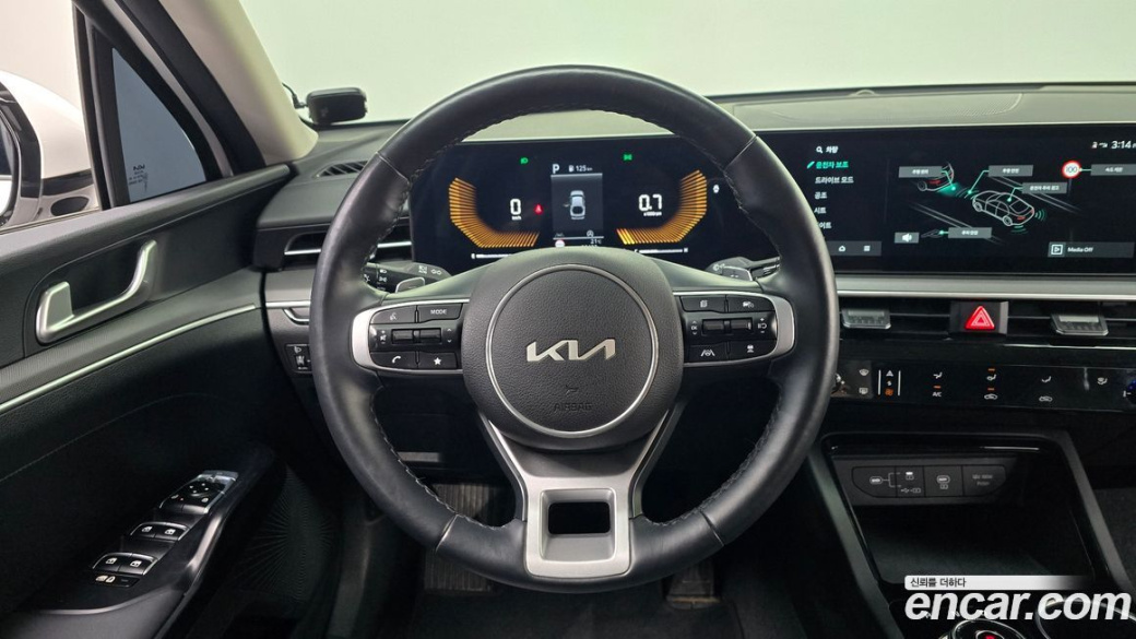 Kia K5 2.0, 2024