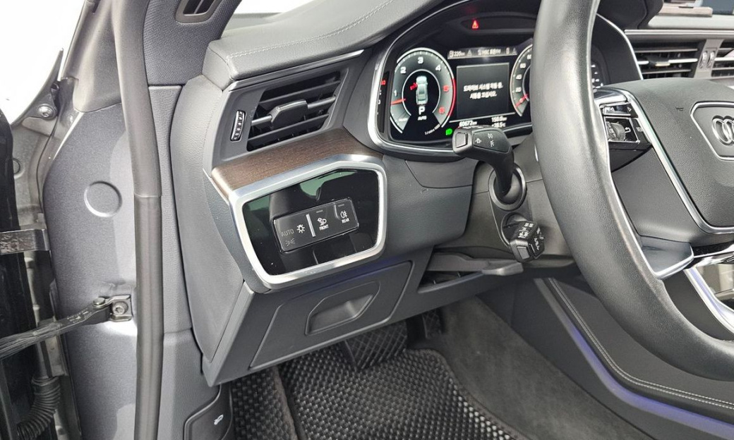 Audi A7 45 TDI Quattro Premium, 2022
