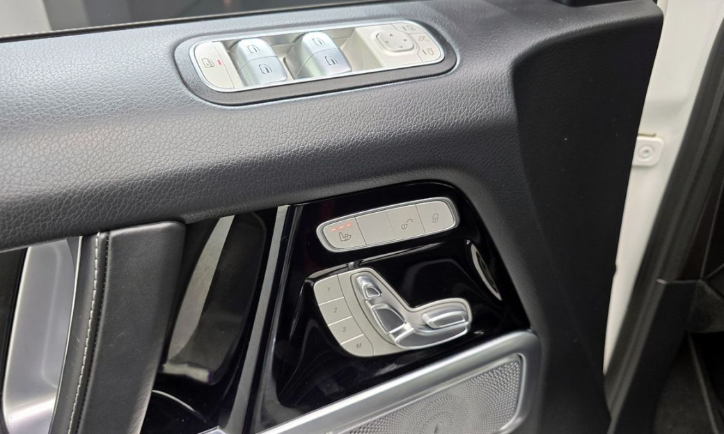 Mercedes-Benz G-Class G400d, 2023