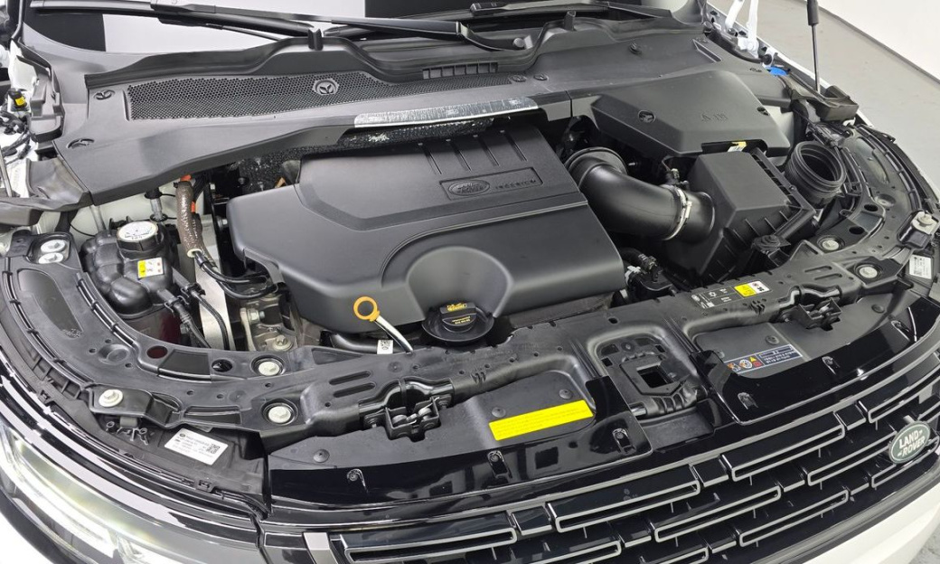Land Rover Range Rover Evoque P250 Dynamic SE, 2025