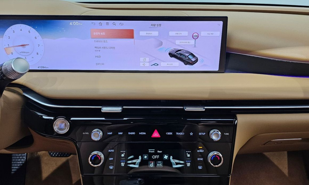 Genesis G80 Gasoline 2.5 Turbo 2WD, 2025