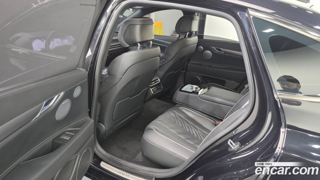 Genesis G80 Gasoline 2.5 Turbo 2WD, 2025