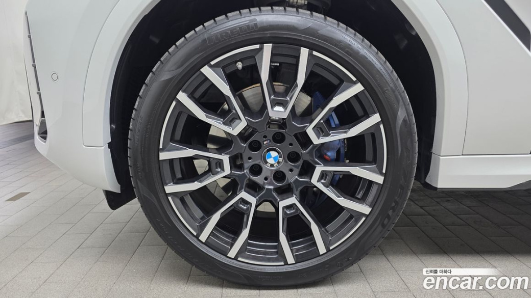 BMW X6 xDrive40i M Sport, 2025