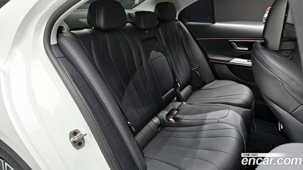 Mercedes-Benz E-Class E200 Avantgarde, 2025