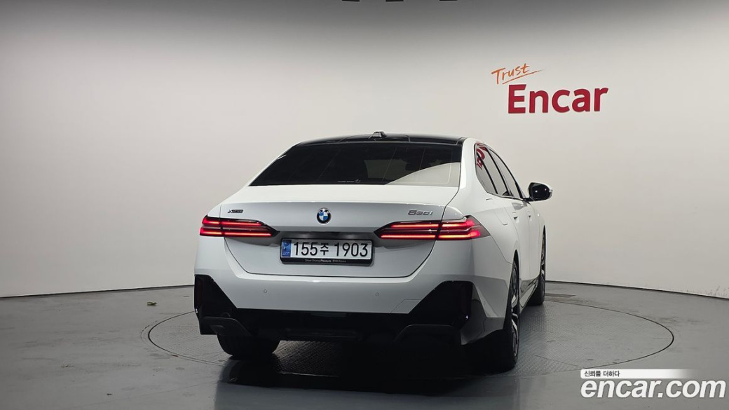 BMW 5-Series 530i xDrive M Sport, 2024