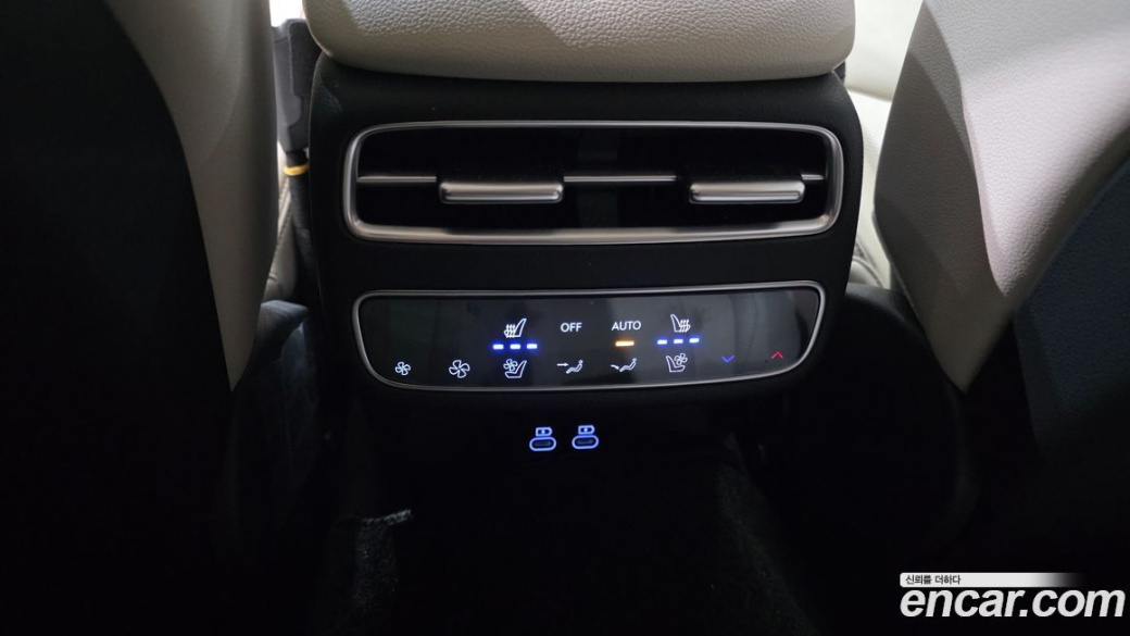 Genesis GV70 2.5T Gasoline AWD, 2025