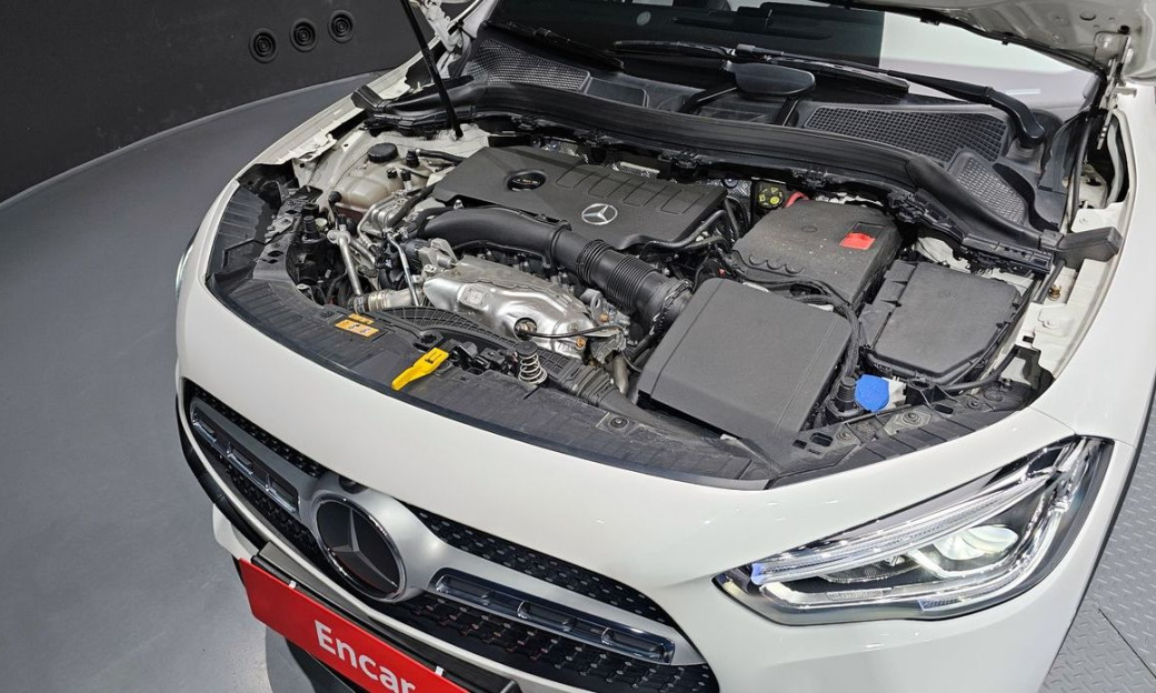 Mercedes-Benz GLA-Class GLA250 4MATIC, 2023