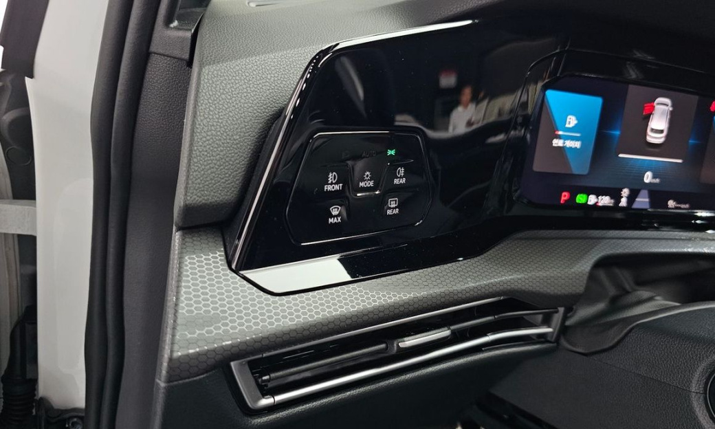 Volkswagen Golf 2.0 GTI, 2024