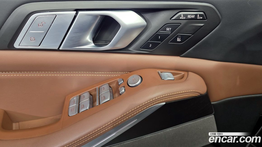 BMW X7 xDrive 40i Design Pure Excellence 7-Seater, 2022