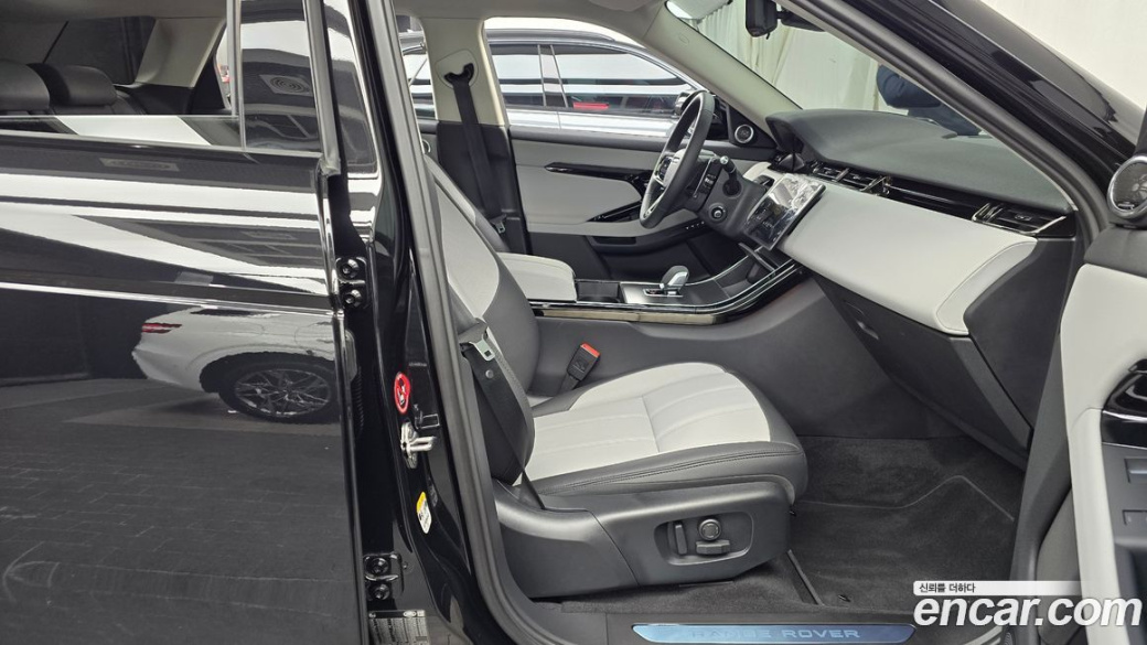 Land Rover Range Rover Evoque P250 Dynamic SE, 2025