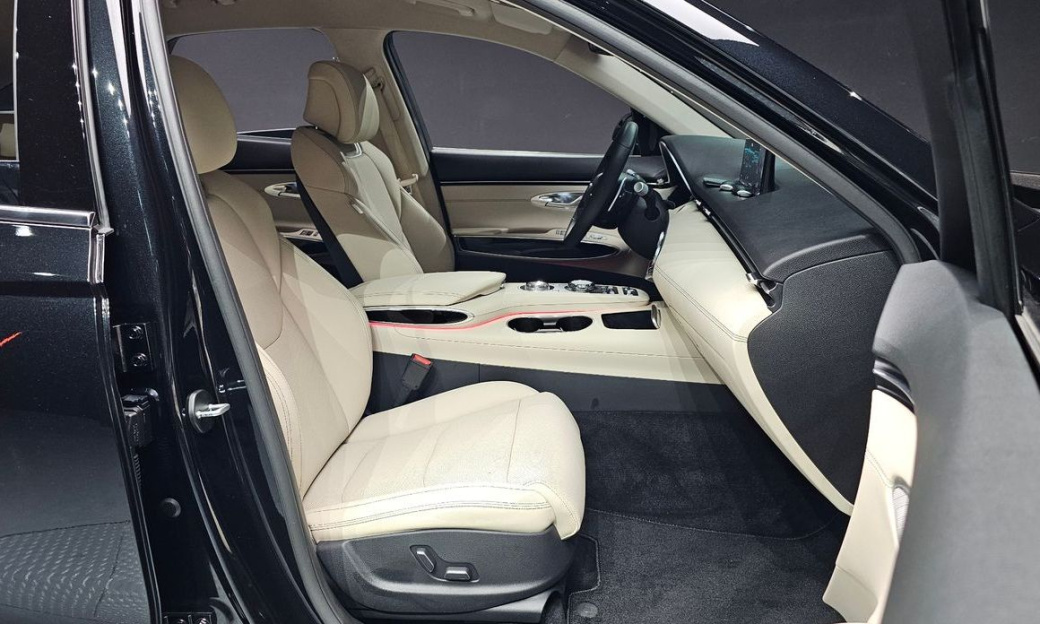 Genesis GV70 2.5T Gasoline AWD, 2024