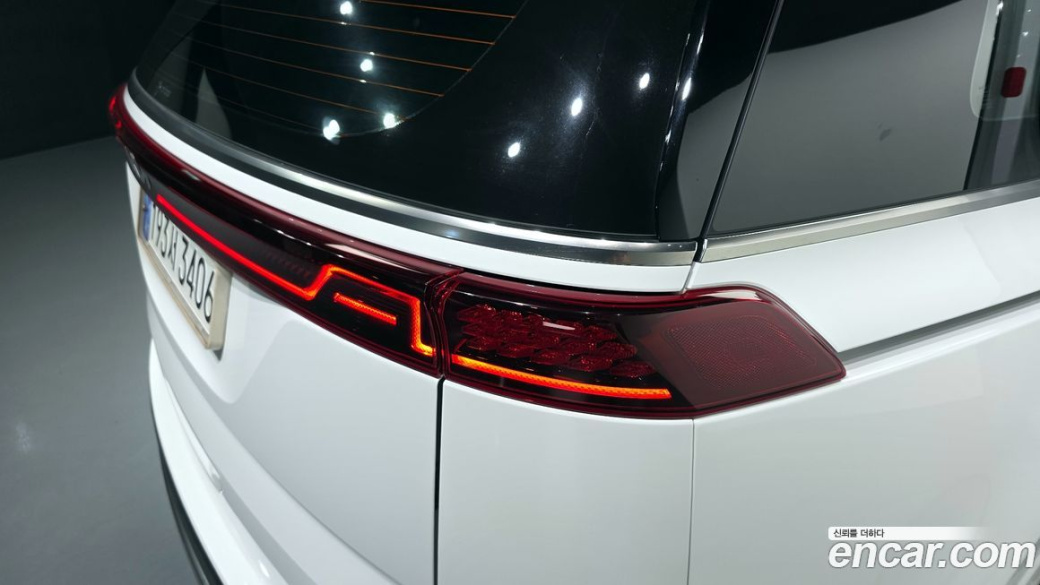 Kia Carnival 7-Seater Signature, 2023