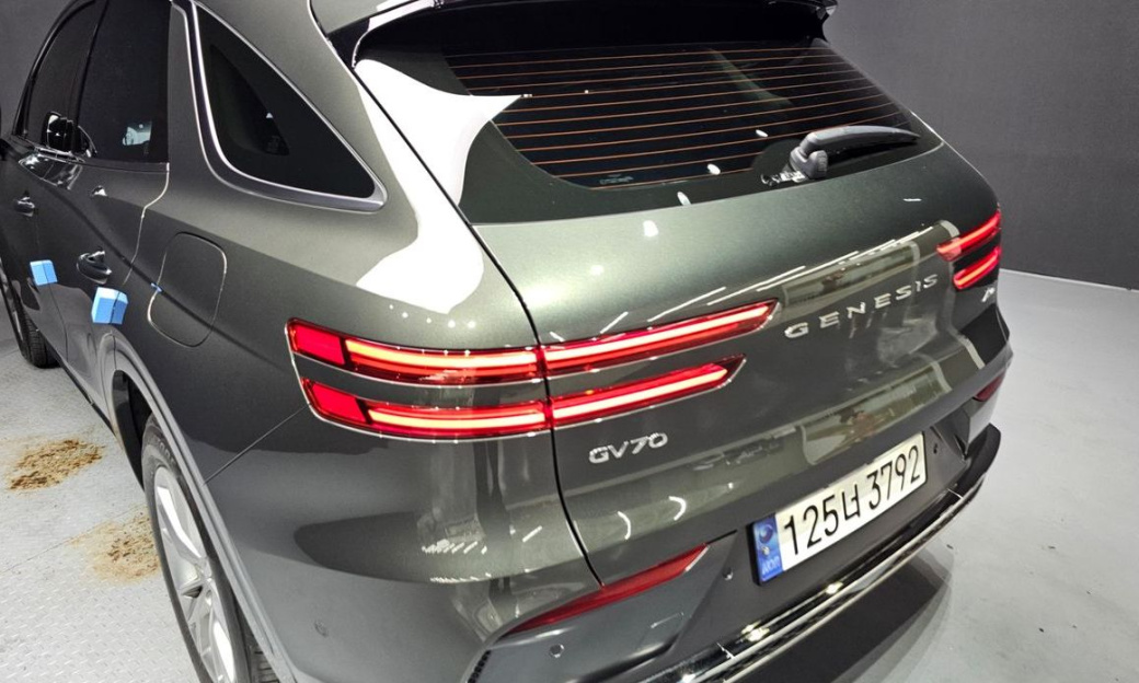 Genesis GV70 2.5T Gasoline AWD, 2025