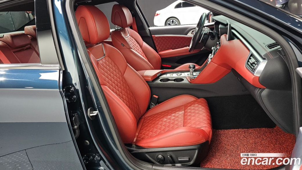Genesis G70 Gasoline 2.0T 4WD, 2022