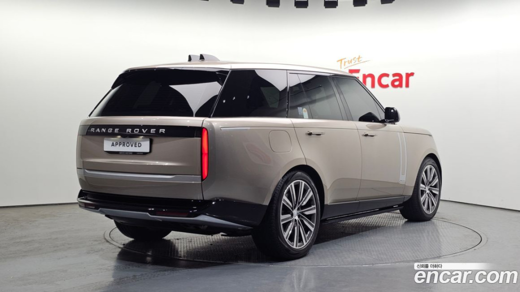 Land Rover Range Rover P530 Autobiography, 2024
