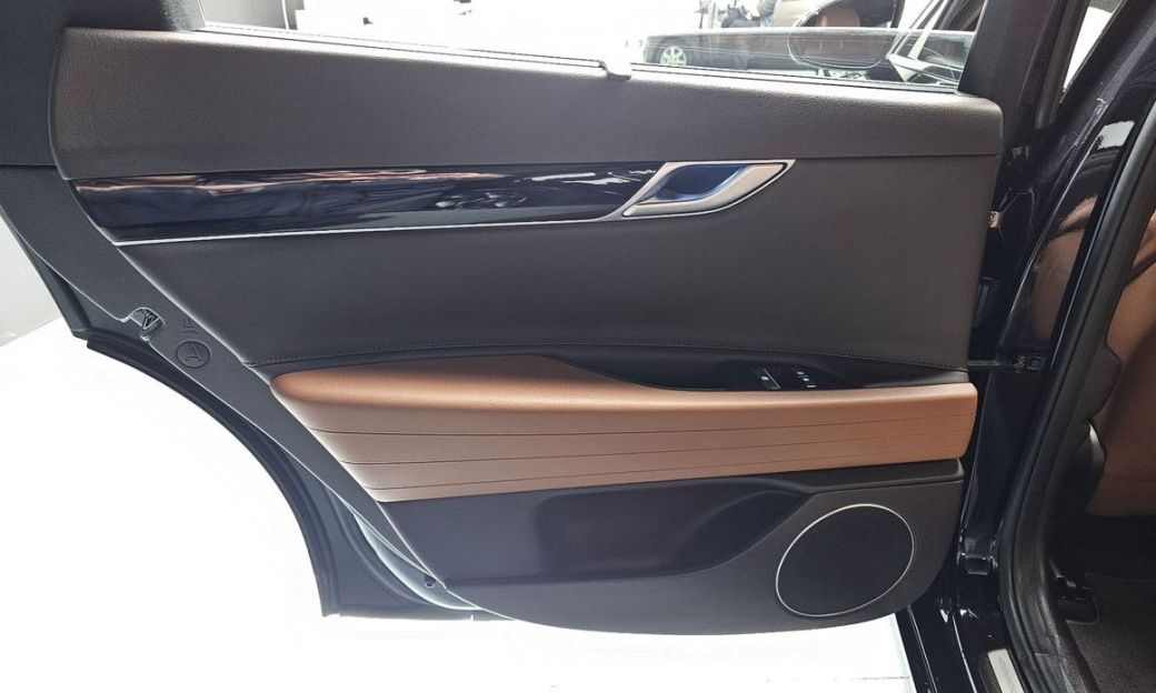 Genesis G80 Gasoline 2.5 Turbo AWD, 2022