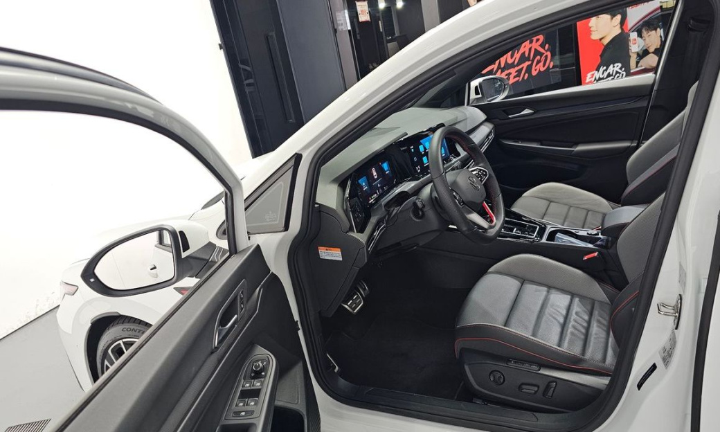Volkswagen Golf 2.0 GTI, 2024