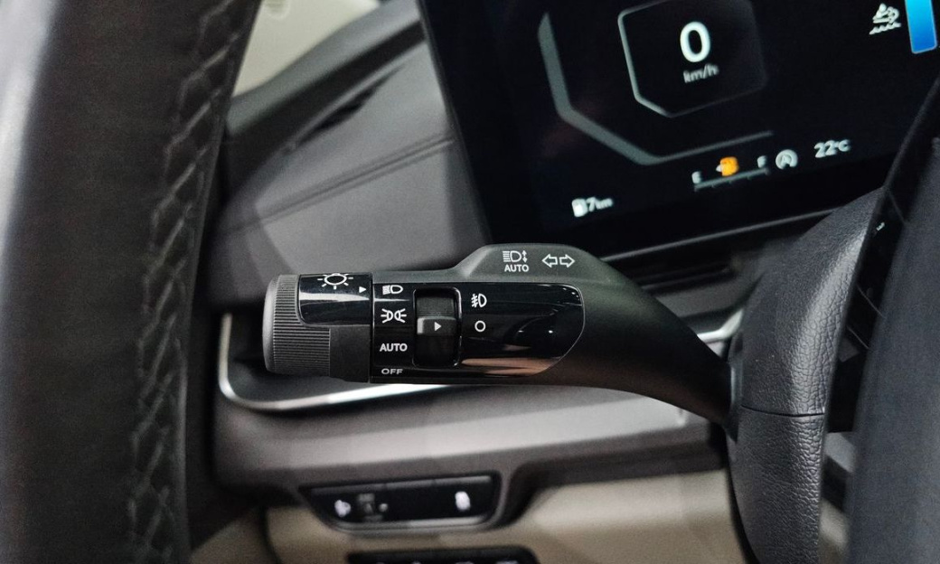 Kia Carnival 7-Seater Noblesse, 2025