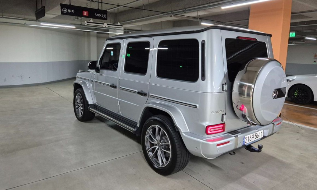 Mercedes-Benz G-Class G450d, 2025