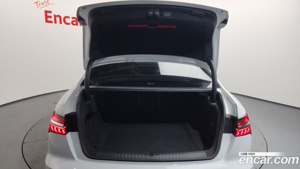 Audi A6 40 TDI Premium, 2023