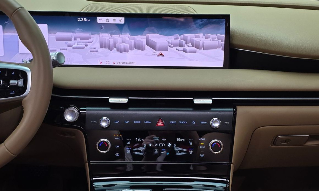 Genesis G80 Gasoline 2.5 Turbo AWD, 2025