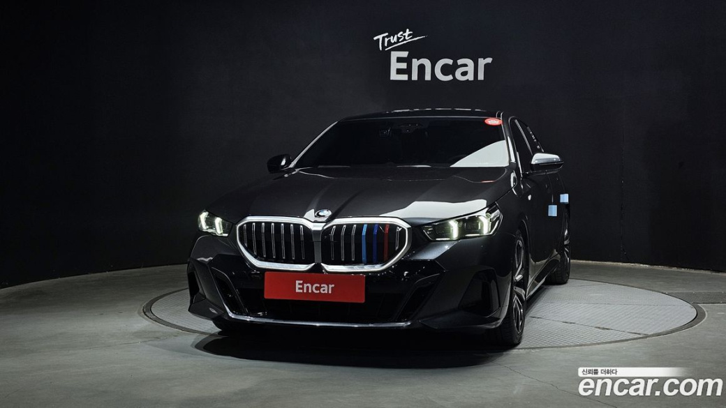 BMW 5-Series 530i xDrive M Sport, 2025