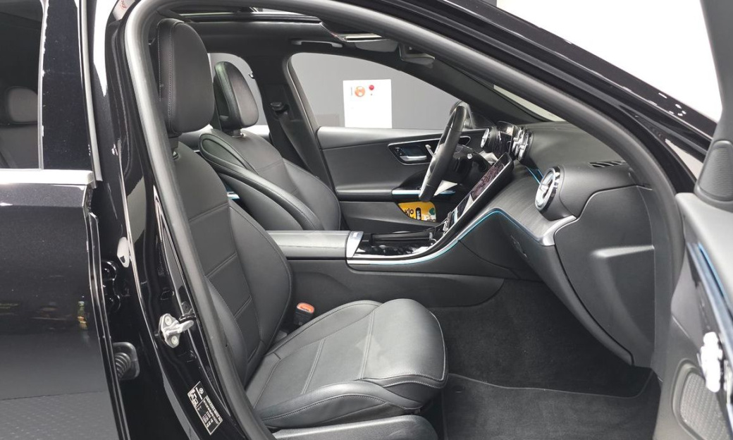 Mercedes-Benz C-Class C300 4MATIC Avantgarde, 2023