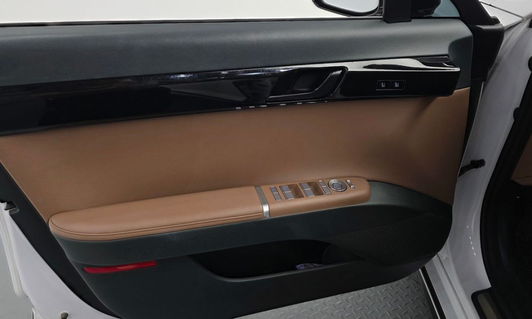 Hyundai Grandeur 2,5 Gasoline 2WD, 2023