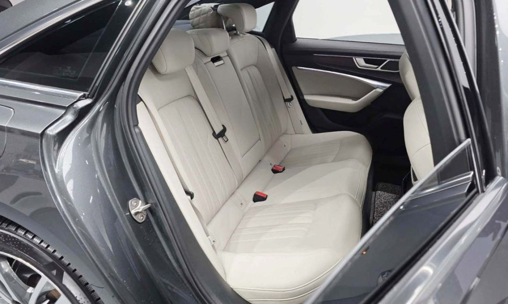 Audi A6 40 TDI Premium, 2022