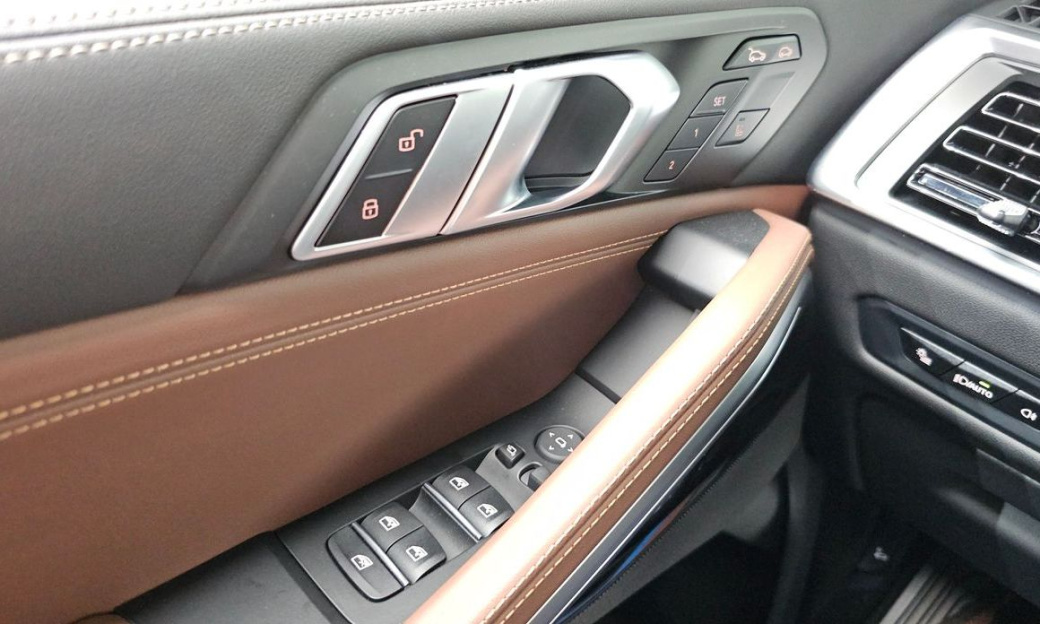 BMW X6 xDrive40i M Sport, 2025