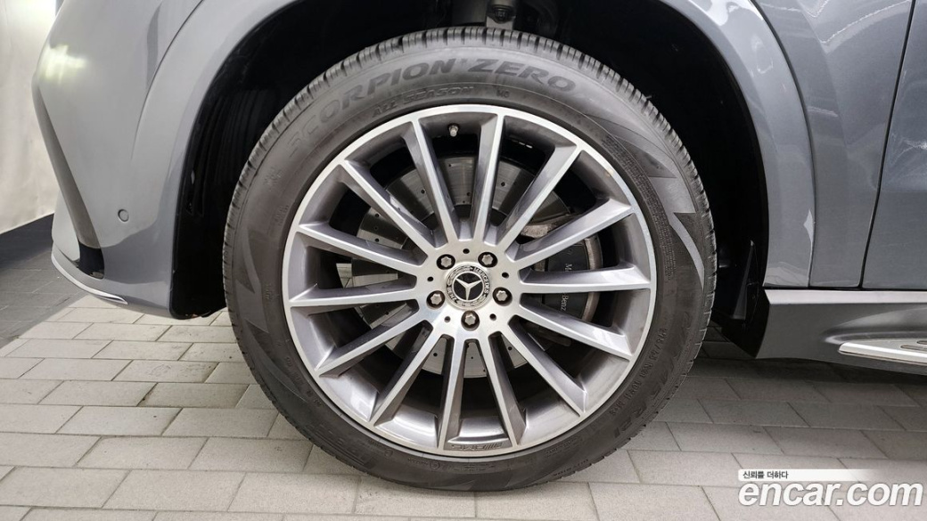 Mercedes-Benz GLE-Class GLE450 4MATIC, 2025
