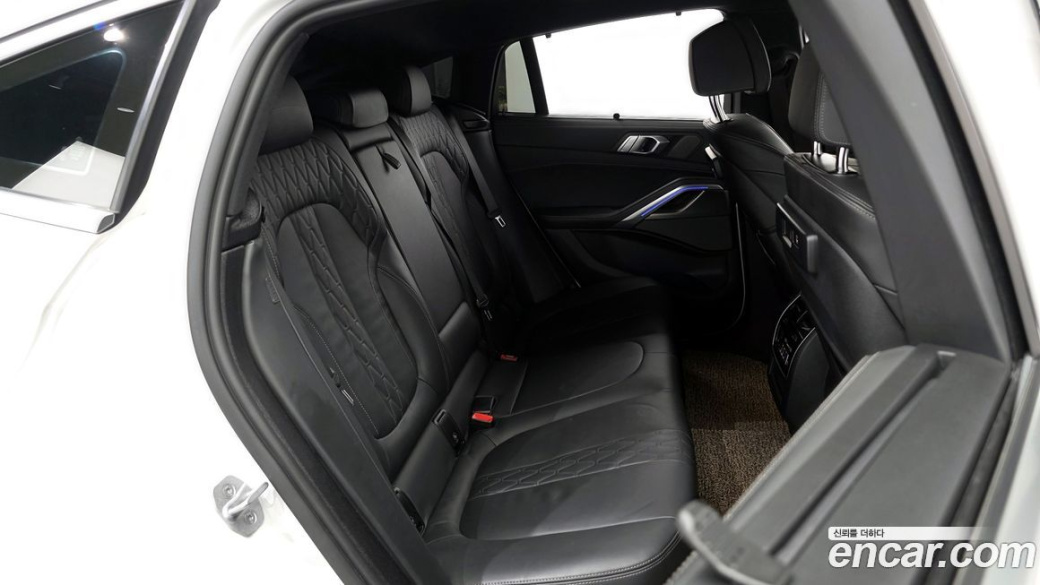 BMW X6 xDrive40i M Sport, 2023