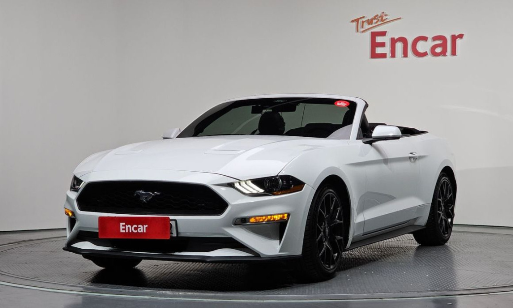 Ford Mustang Convertible, 2022