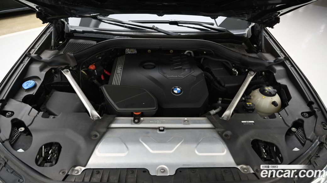 BMW X4 xDrive20i xLine, 2022