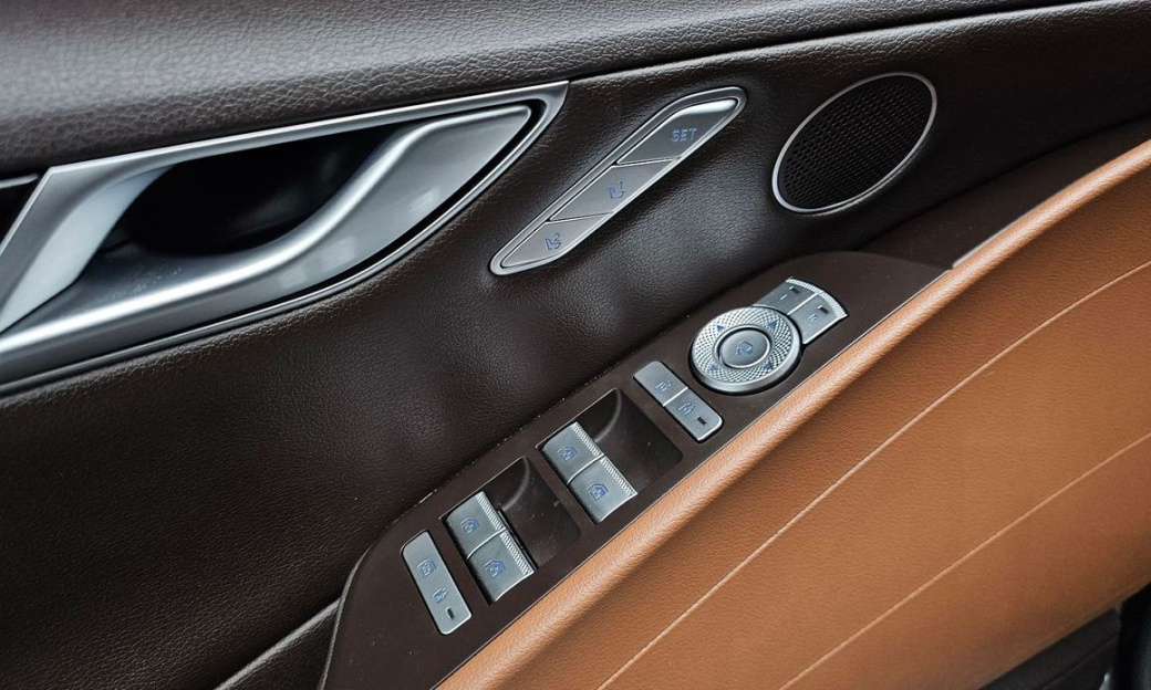 Genesis G80 Gasoline 2.5 Turbo AWD, 2022
