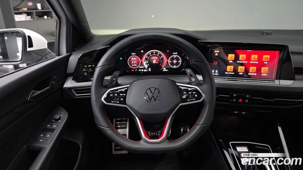 Volkswagen Golf 2.0 GTI, 2024