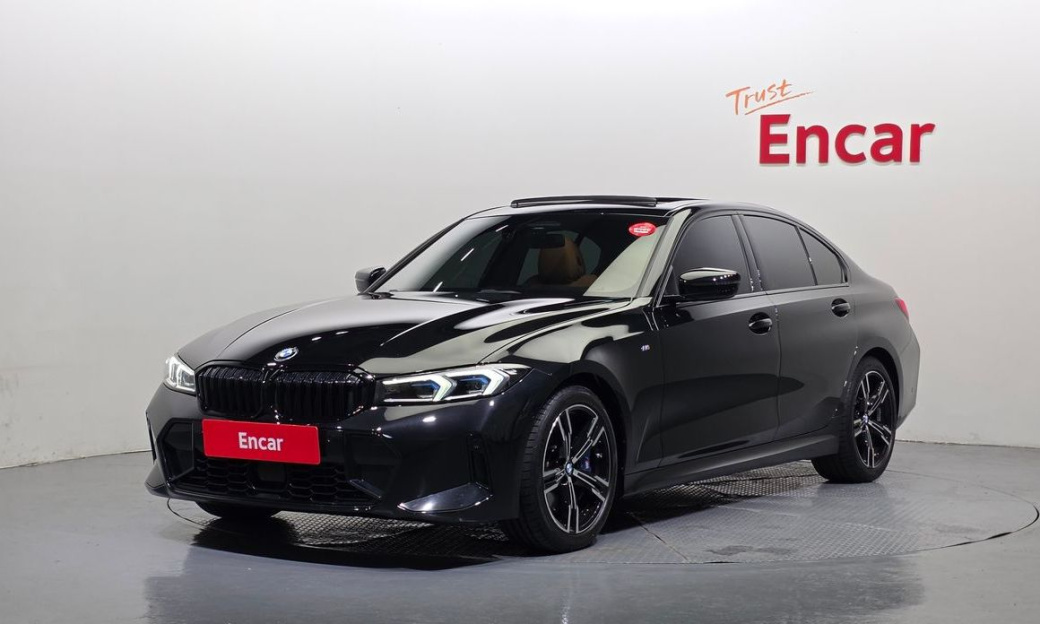 BMW 3-Series 320i M Sport, 2024