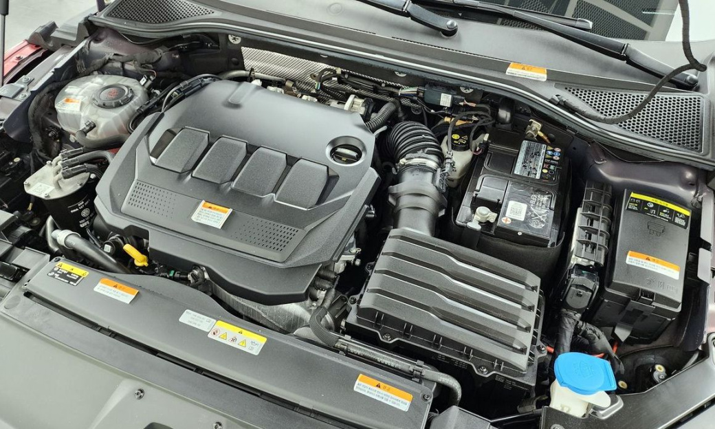Volkswagen Arteon 2.0 TDI R-LIINE 4Motion, 2022