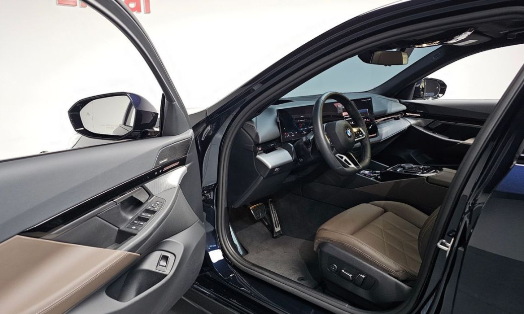 BMW 5-Series 520i M Sport, 2024