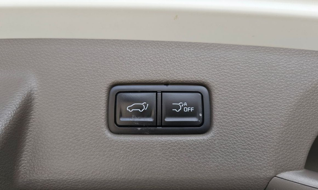 Kia Carnival 7-Seater Signature, 2022