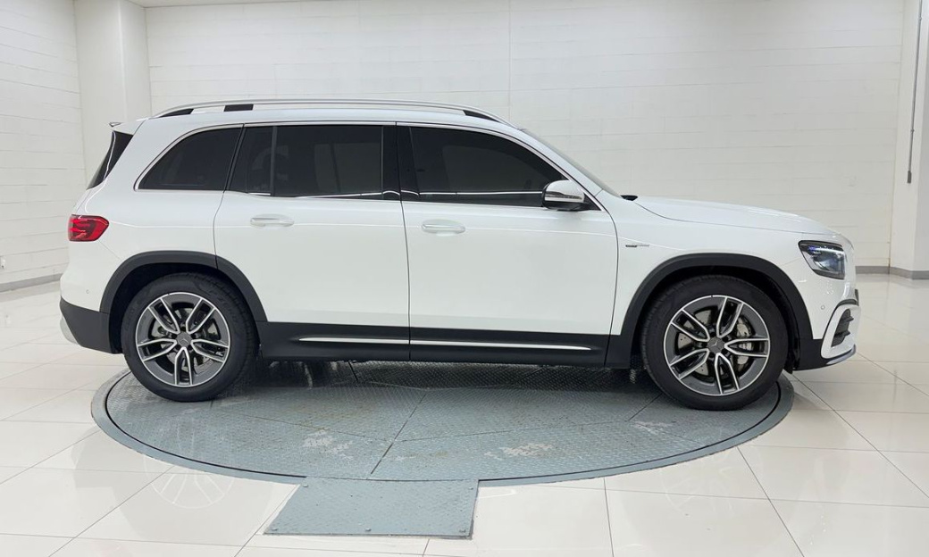 Mercedes-Benz GLB-Class AMG GLB35 4MATIC, 2025