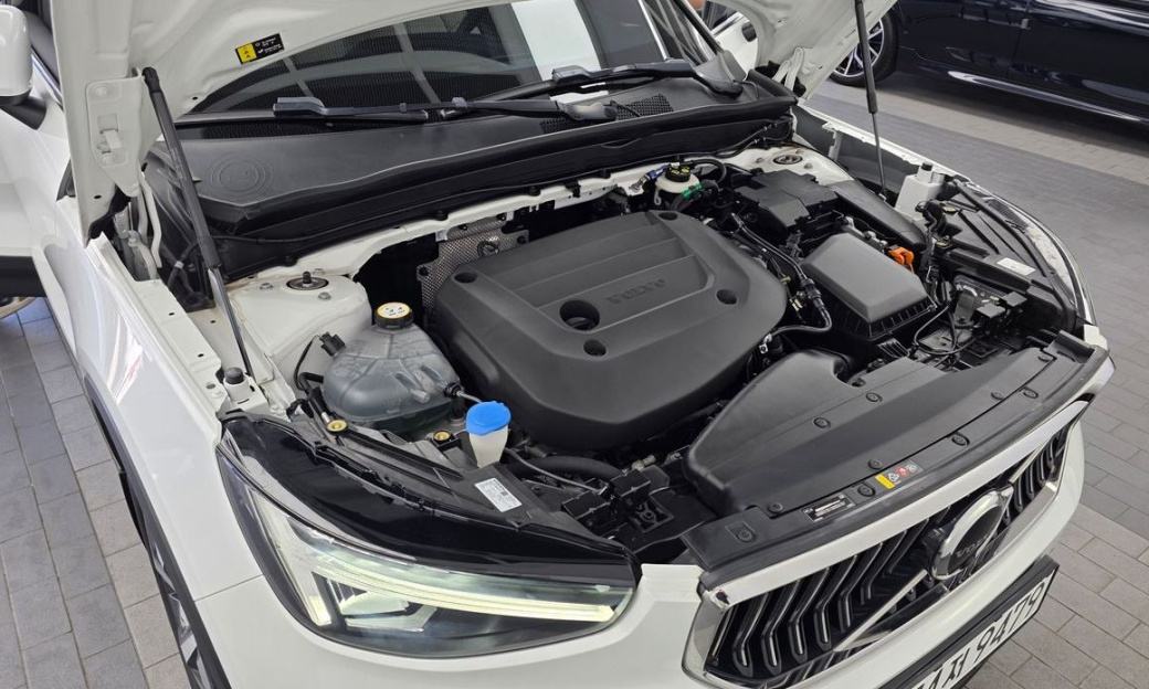 Volvo XC40 B4 Ultimate Bright, 2023