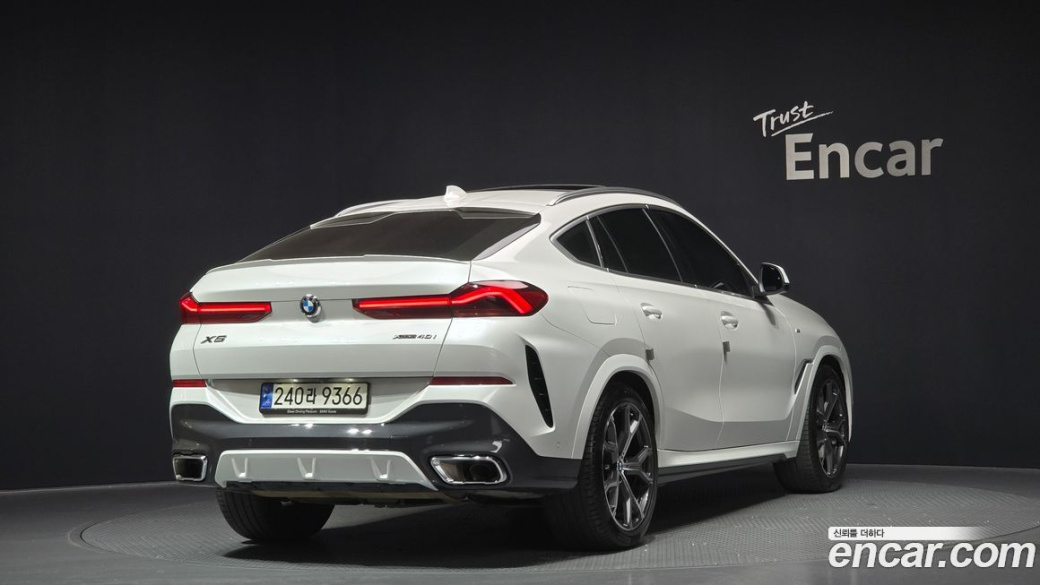 BMW X6 xDrive40i M Sport, 2023