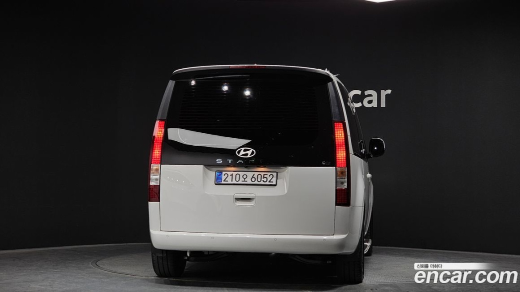 Hyundai Staria Tourer 9-Seater, 2025