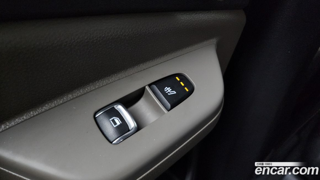 Kia Carnival 9-Seater Prestige, 2024